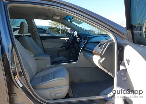 2017 Toyota Camry Xle z USA, uszkodzony, nr VIN 4T1BF1FK4HU691264